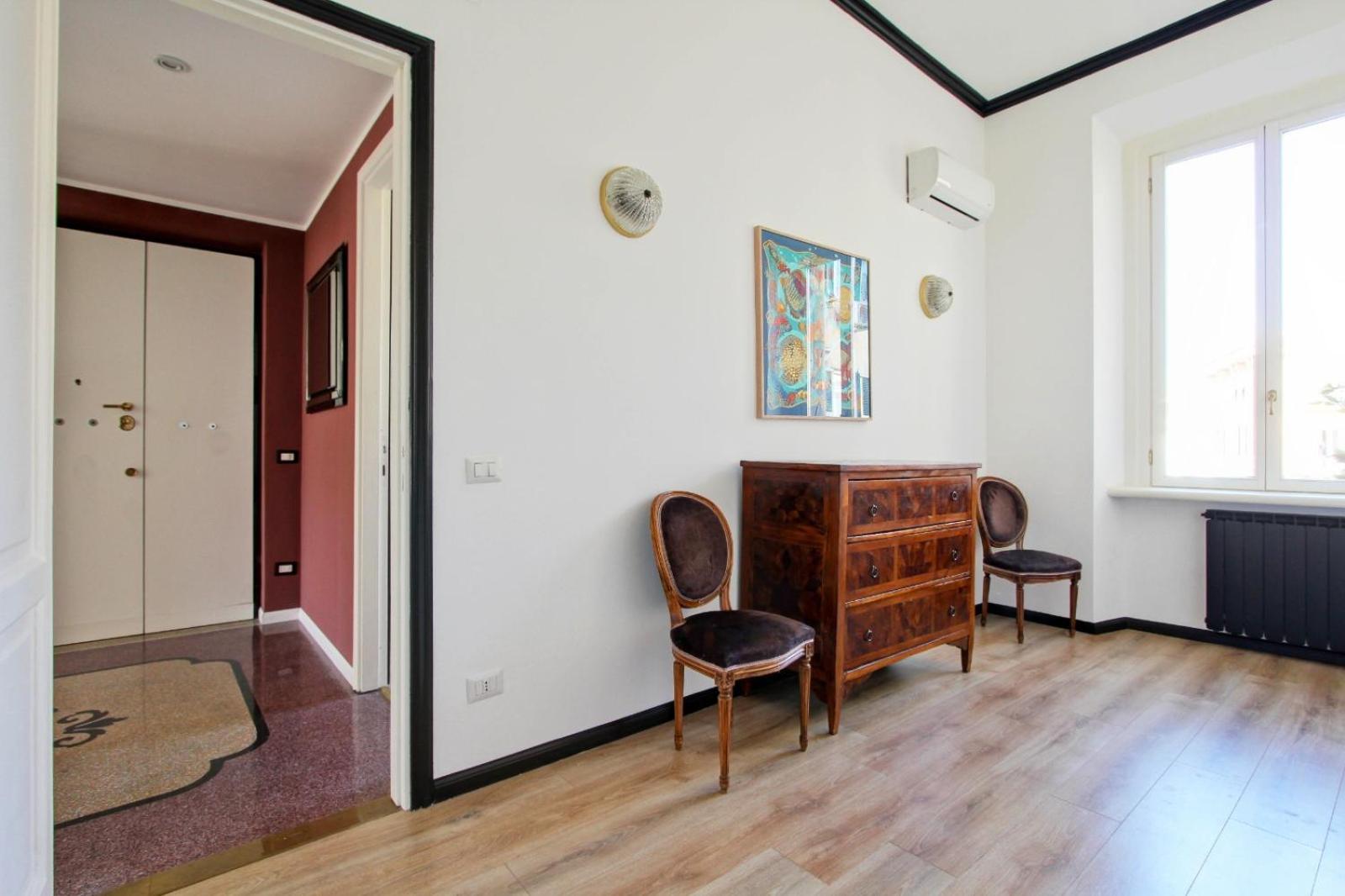 Tibullo ,Classico Ed Elegante Appartamento Rome Exterior photo